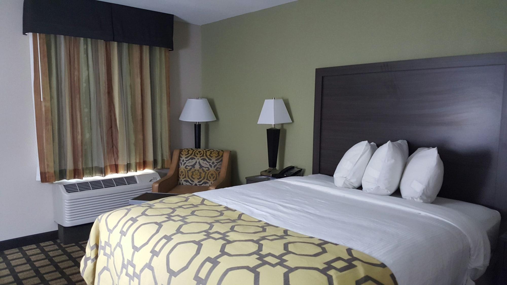 Baymont By Wyndham Clarksville Exteriér fotografie