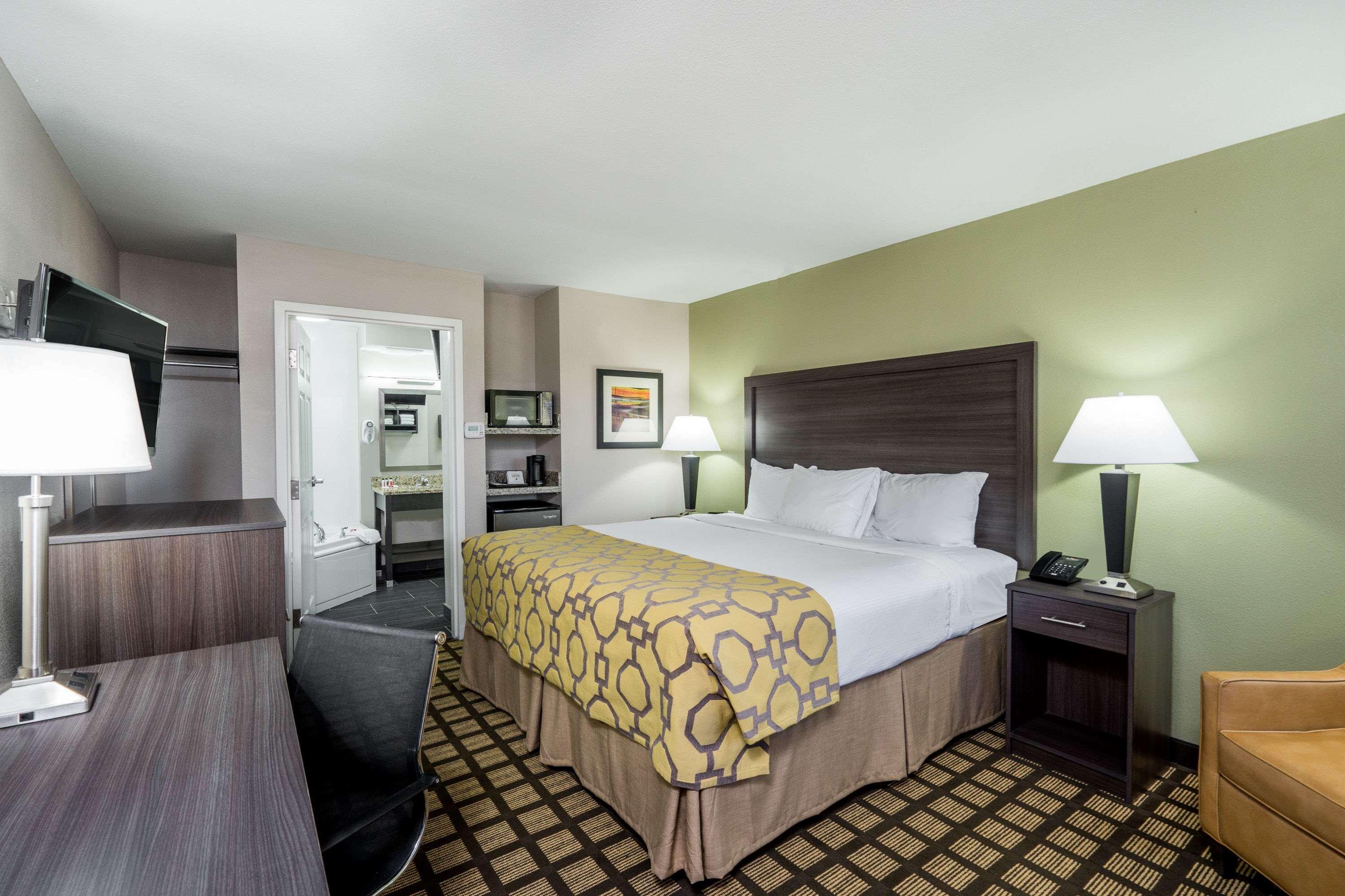 Baymont By Wyndham Clarksville Exteriér fotografie