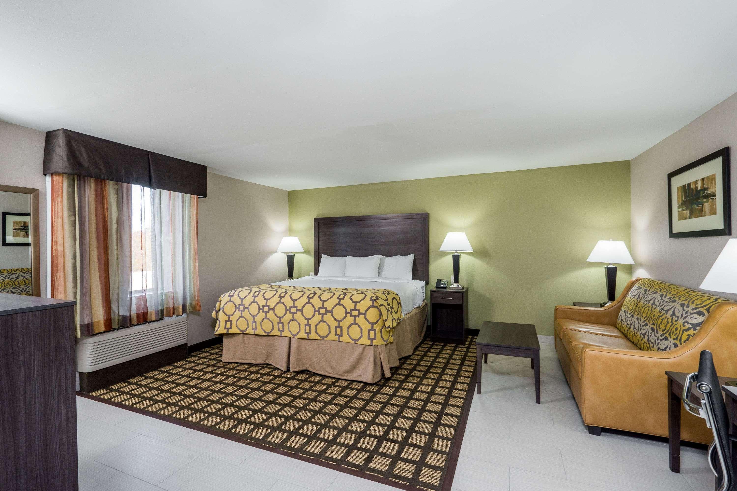 Baymont By Wyndham Clarksville Exteriér fotografie