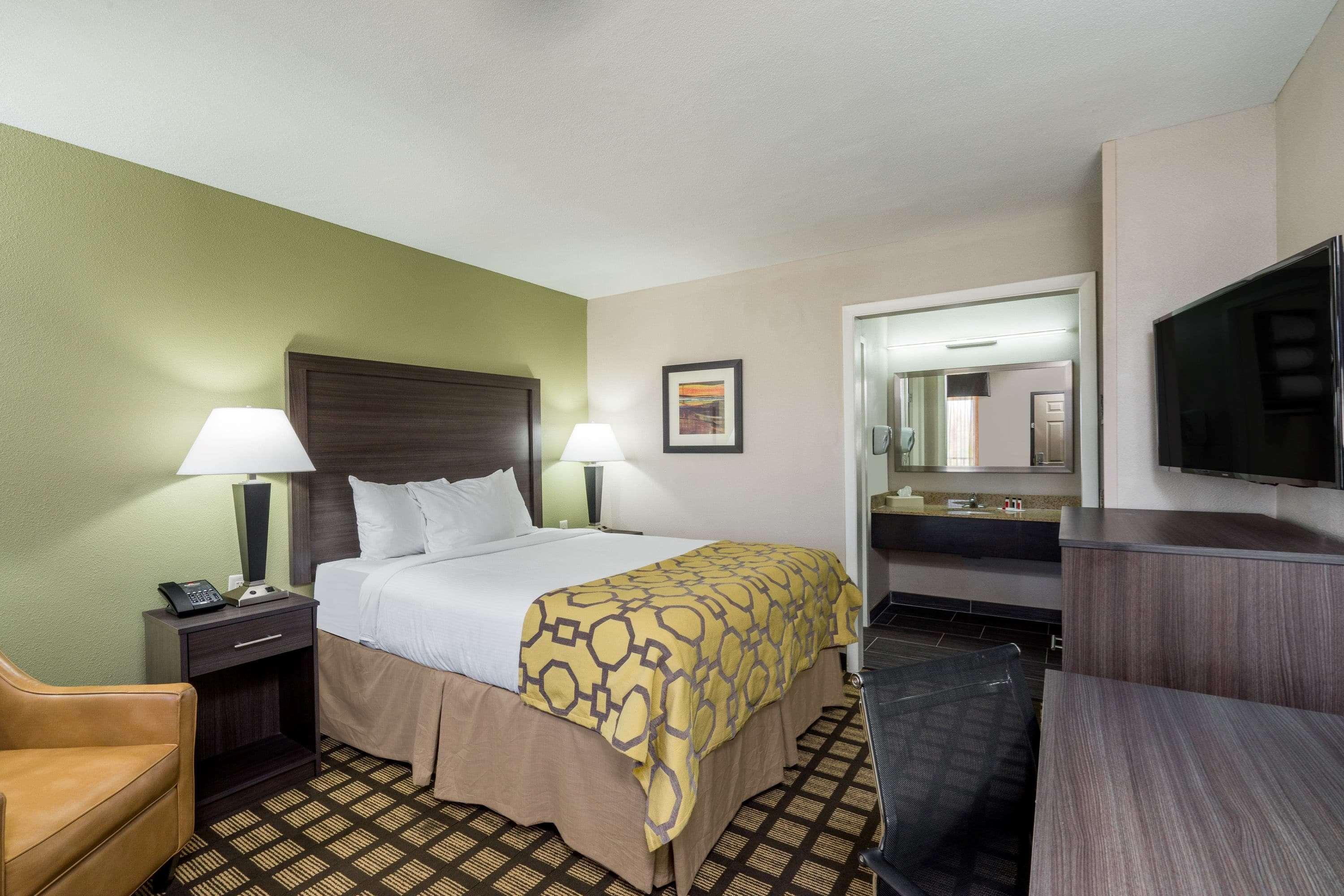 Baymont By Wyndham Clarksville Exteriér fotografie